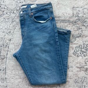 Levi’s Wedgie Straight Fit